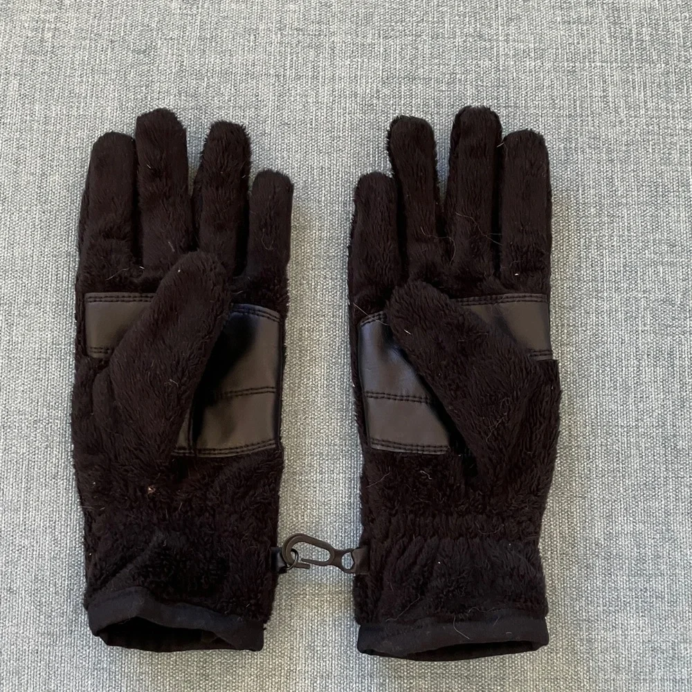 Women's Black Columbia Gloves